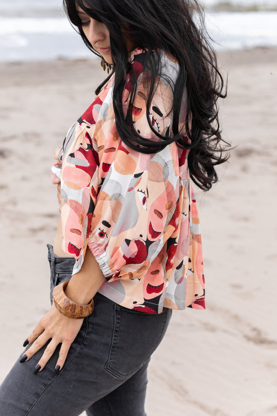 Flowy Modern Faces Gathered Sleeve Top